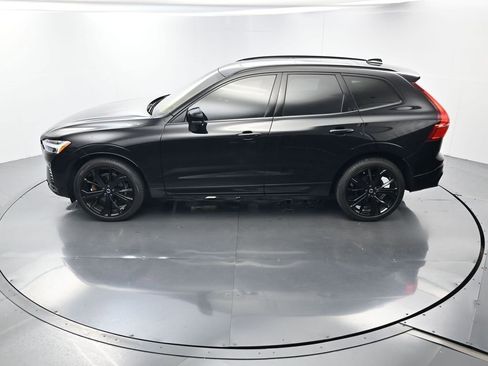 Used 2024 Volvo XC60 B5 Ultimate w/ Protection Package Premier AWD/4WD image 32