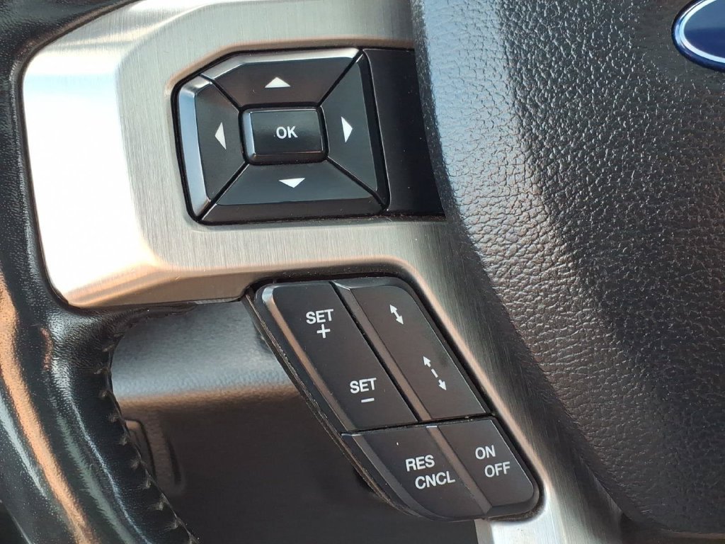 Used 2017 Ford F350 Platinum w/ Platinum Ultimate Package AWD/4WD image 26