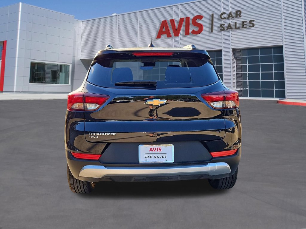 Used 2025 Chevrolet TrailBlazer LT AWD/4WD image 7