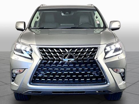 Used 2022 Lexus GX 460 Luxury w/ Accessory Package AWD/4WD image 4