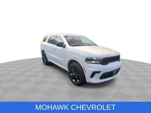 Used 2025 Dodge Durango GT AWD/4WD image 2
