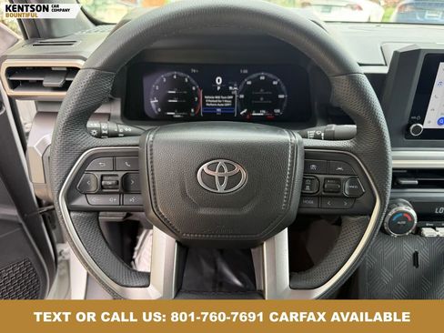 Used 2025 Toyota Tacoma TRD Off-Road AWD/4WD image 17