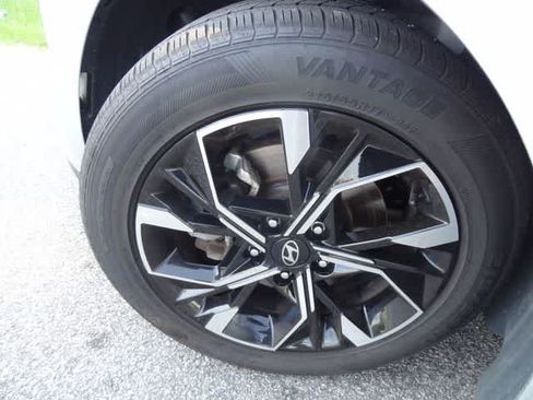 Used 2025 Hyundai Sonata SEL FWD image 38