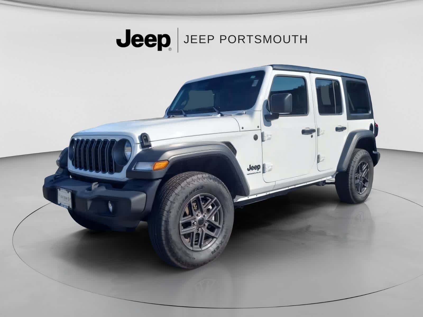 Used 2026 Jeep Wrangler Unlimited Sport AWD/4WD image 3