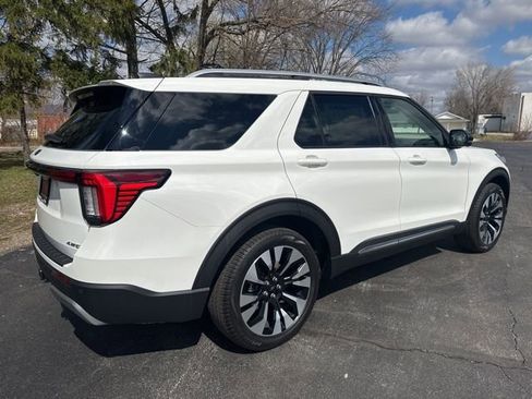 New 2026 Ford Explorer Platinum w/ LUX Leather Package AWD/4WD image 5