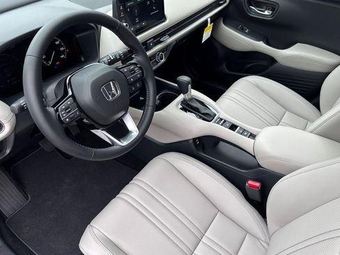New 2026 Honda HR-V EX-L image 4