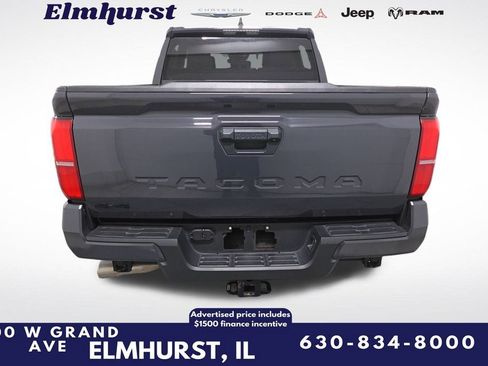 Used 2024 Toyota Tacoma TRD Off-Road image 4