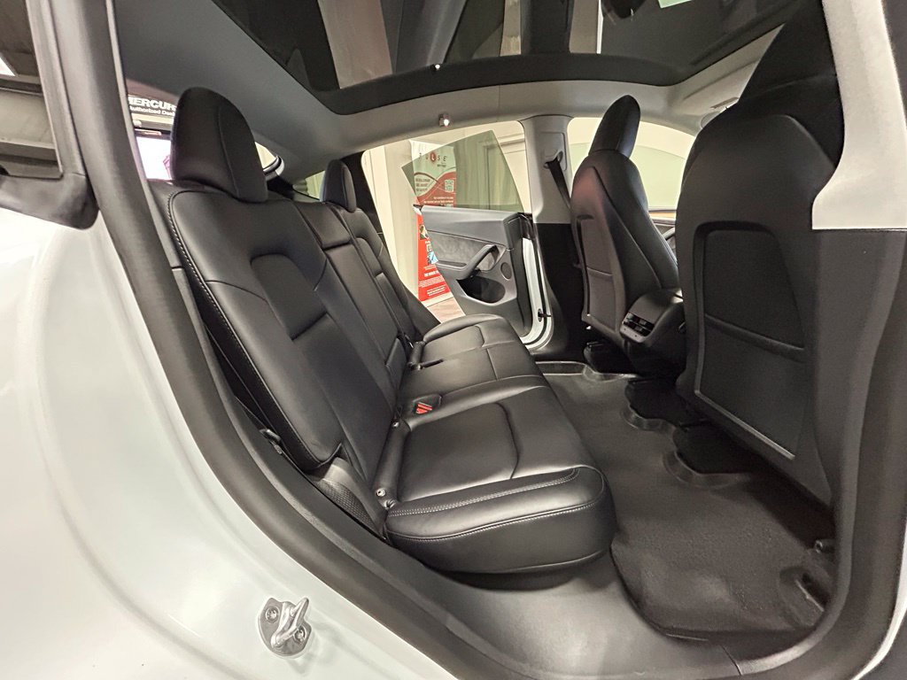 Used 2022 Tesla Model Y Performance AWD/4WD image 49