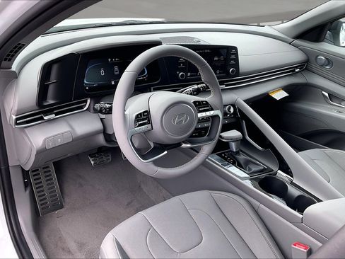 New 2026 Hyundai Elantra SEL Sport Premium FWD image 7