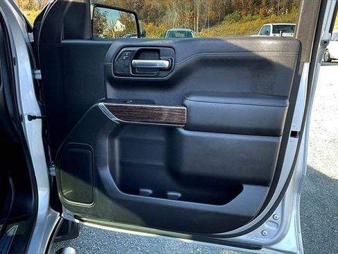Used 2019 GMC Sierra 1500 SLE image 21