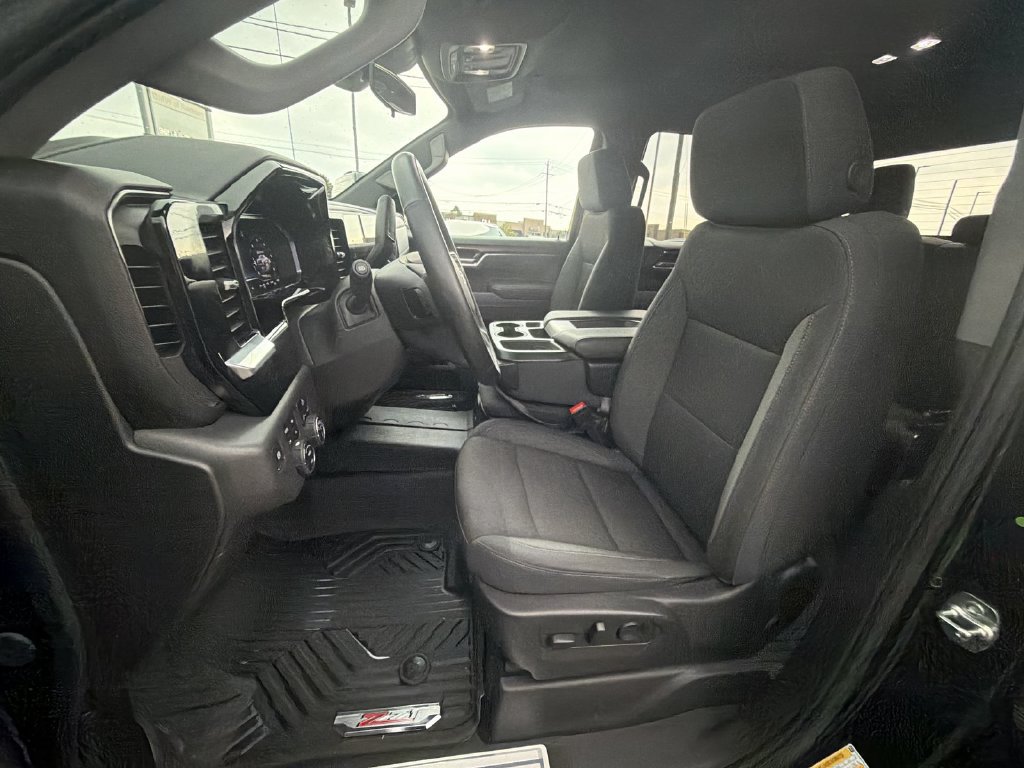Used 2025 Chevrolet Silverado 1500 LT Trail Boss w/ Protection Package AWD/4WD image 19