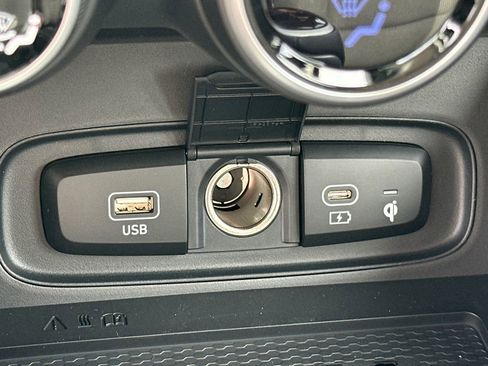 New 2026 Hyundai Venue SEL FWD image 32