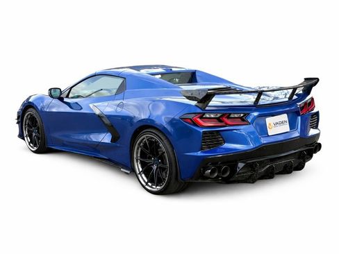 Used 2021 Chevrolet Corvette Stingray Premium Conv w/ Z51 Performance Package image 3