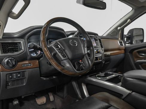 Used 2016 Nissan Titan Platinum Reserve AWD/4WD image 14