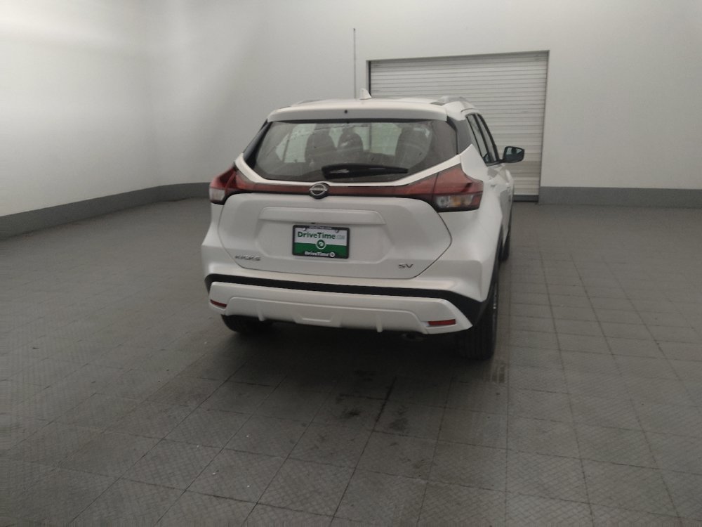 Used 2024 Nissan Kicks SV FWD image 7