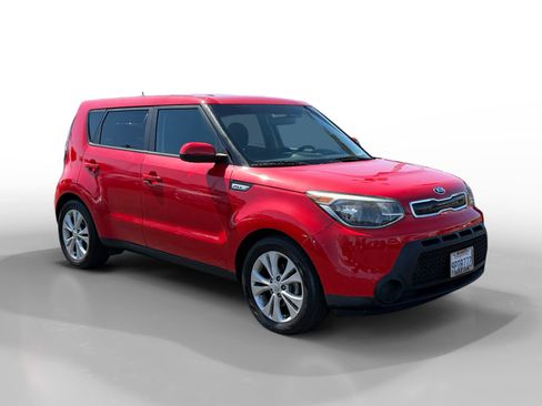 Used 2015 Kia Soul + FWD image 7
