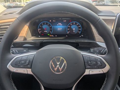 New 2026 Volkswagen Atlas SE image 30