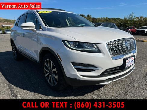 Used 2019 Lincoln MKC Reserve w/ MKC Climate Package image 3