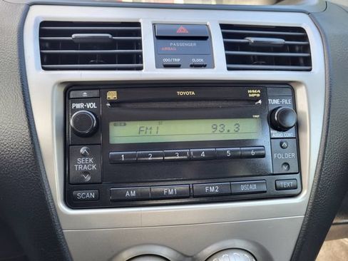 Used 2007 Toyota Yaris Sedan w/ Convenience Pkg FWD image 16