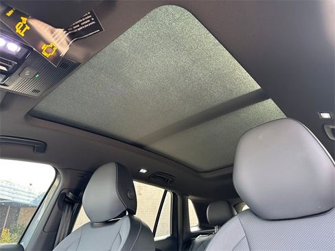 New 2026 Volkswagen Tiguan SE R-Line image 10