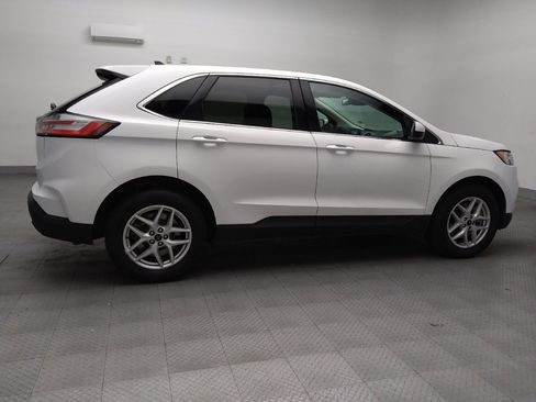 Used 2024 Ford Edge SEL image 10