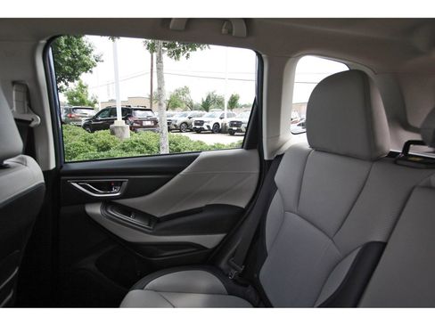 Used 2024 Subaru Forester Limited AWD/4WD image 11