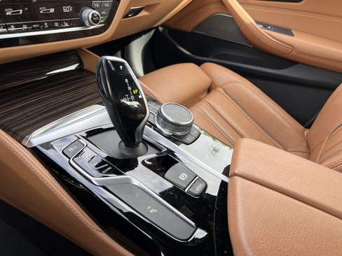 Used 2020 BMW 540i xDrive w/ M Sport Package AWD/4WD image 26