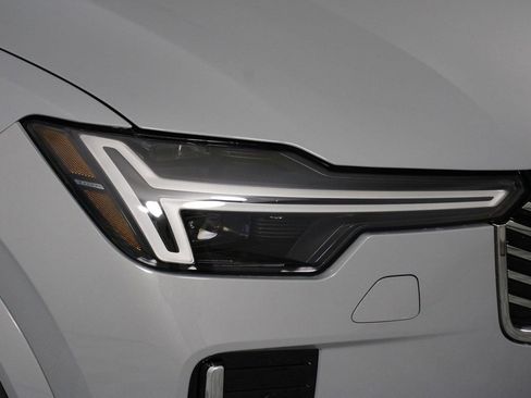 New 2026 Volvo XC90 T8 Plus w/ Protection Package Premier image 14