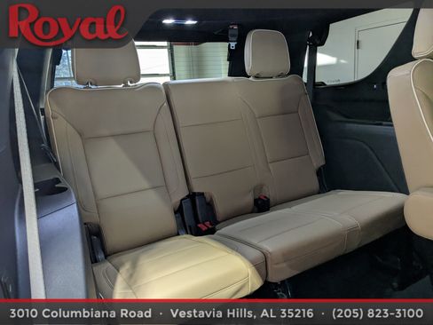 Used 2024 Chevrolet Tahoe Premier image 11