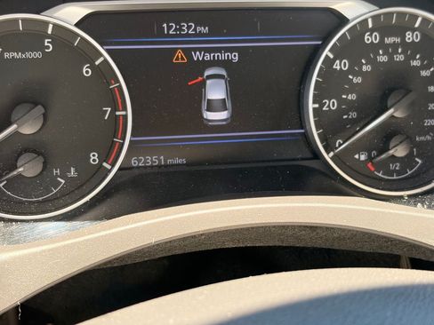 Certified 2024 Nissan Altima 2.5 SV FWD image 9