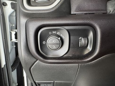 Used 2024 RAM 2500 Big Horn w/ Off Road Package image 20