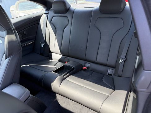 Used 2016 BMW M4 Coupe image 19