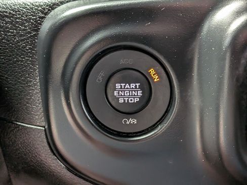 Used 2020 Jeep Gladiator Rubicon AWD/4WD image 28