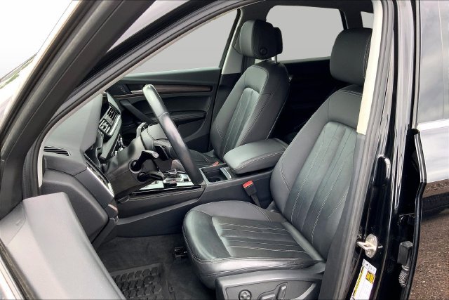 Used 2021 Audi Q5 Premium Plus AWD/4WD image 17