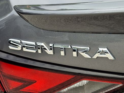 Used 2023 Nissan Sentra SR w/ SR Premium Package FWD image 29