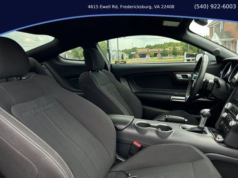 Used 2022 Ford Mustang GT w/ GT Performance Package RWD image 12