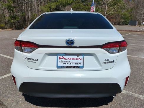 Used 2023 Toyota Corolla LE image 5