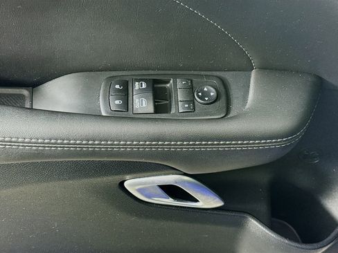 Used 2018 Dodge Challenger R/T Scat Pack w/ Leather Interior Group image 25