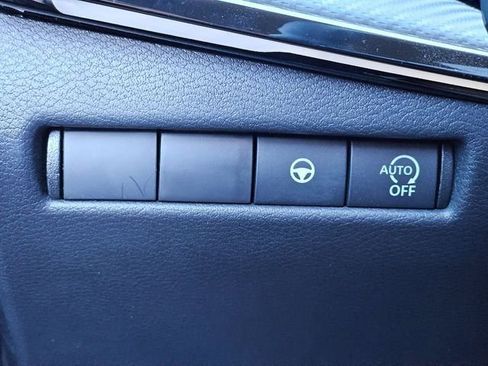 Certified 2025 Nissan Kicks SR w/ Illumination Package image 20