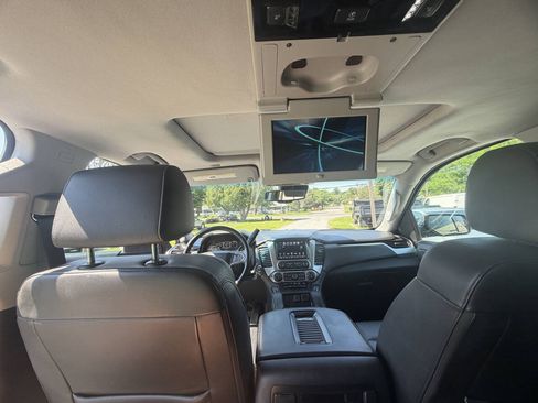 Used 2016 Chevrolet Suburban LT AWD/4WD image 10
