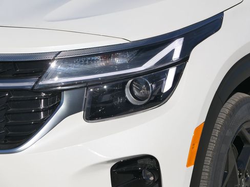 New 2026 Kia Seltos EX w/ EX Sunroof Package image 8