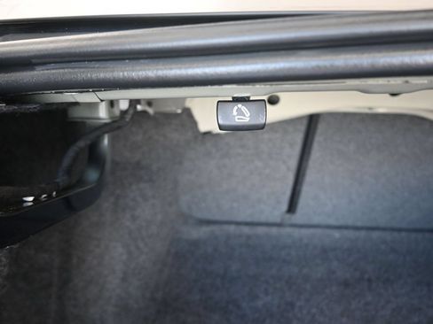 Used 2024 Volkswagen Jetta SE FWD image 41