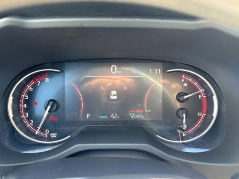 Used 2024 Toyota RAV4 XLE image 30