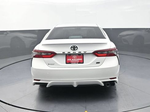 Used 2024 Toyota Camry SE FWD image 7
