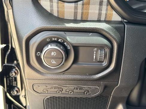 New 2026 Jeep Gladiator Sport AWD/4WD image 22