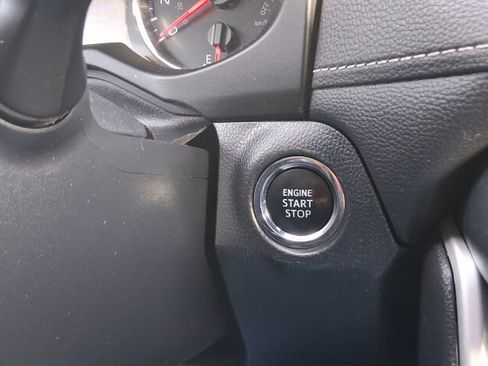 Used 2020 Toyota RAV4 XLE image 18