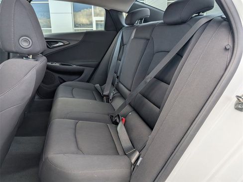 Used 2024 Chevrolet Malibu LT image 29