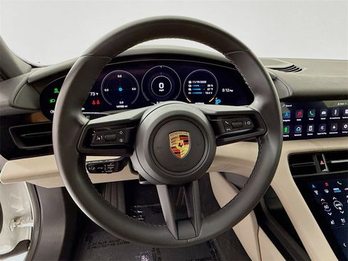Used 2023 Porsche Taycan image 15