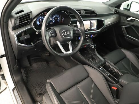 Used 2024 Audi Q3 2.0T Premium Plus w/ Premium Plus Package AWD/4WD image 16