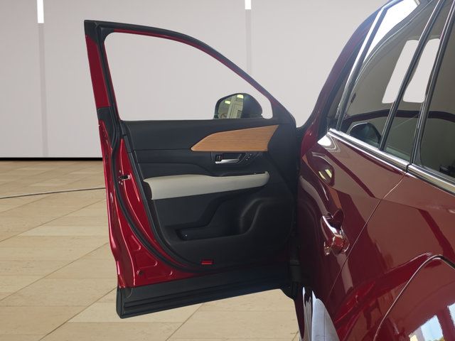 New 2026 Toyota Grand Highlander AWD image 10